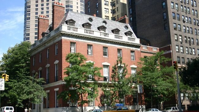 Пасхальная ночь в Нью-Йорке: колокола, крестный ход и древняя святыня в русском соборе