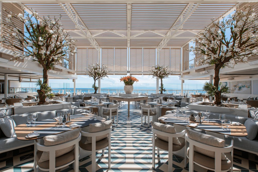 Весенние скидки на путешествия: куда и как бронировать прямо сейчас