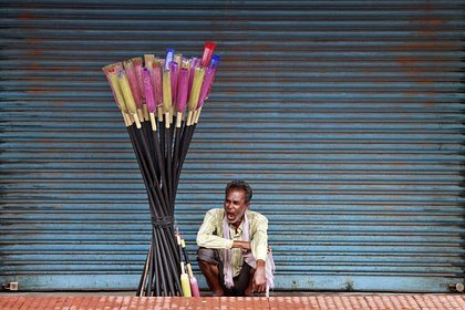 Блогер-провокатор обманул российскую туристку для скандального видео в Индии