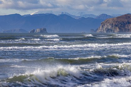 Камчатка готовится к удару стихии: надвигается мощный шторм с волнами до девяти метров