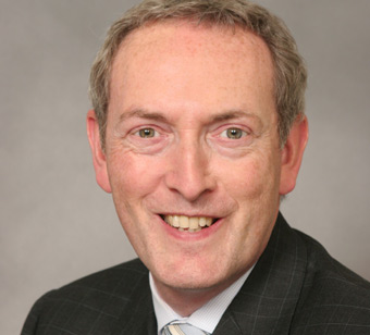 Новым министром труда Великобритании стал Джон Хаттон