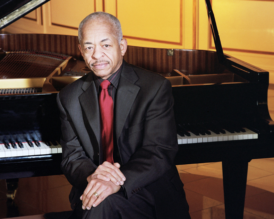 Адегоук Стив Колсон