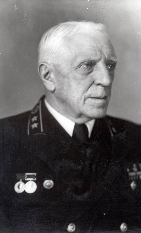 Александр Скочинский