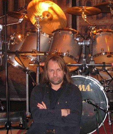 Александр Манякин