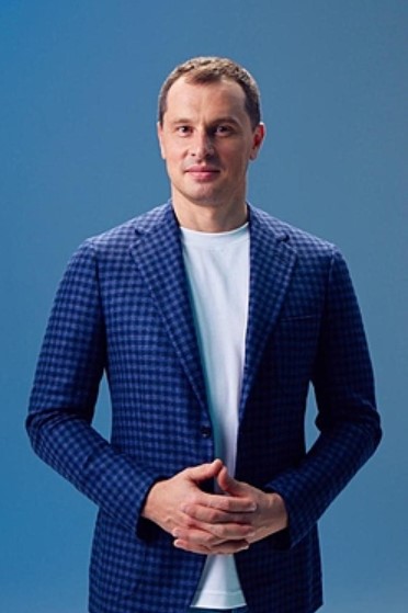 Александр Моисеев