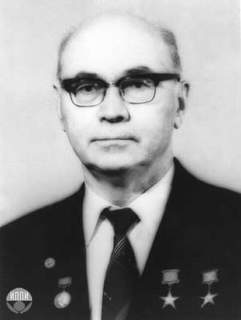 Александр Надирадзе