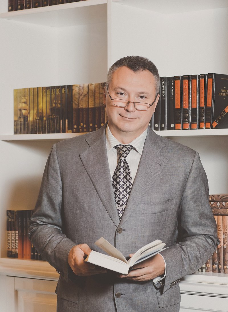 Александр Славинский