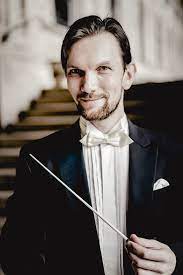 Александр Знаменский