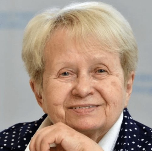 Александра Пахмутова