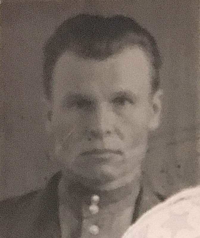 Анатолий Сухой