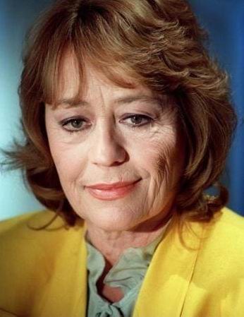 Анни Жирардо