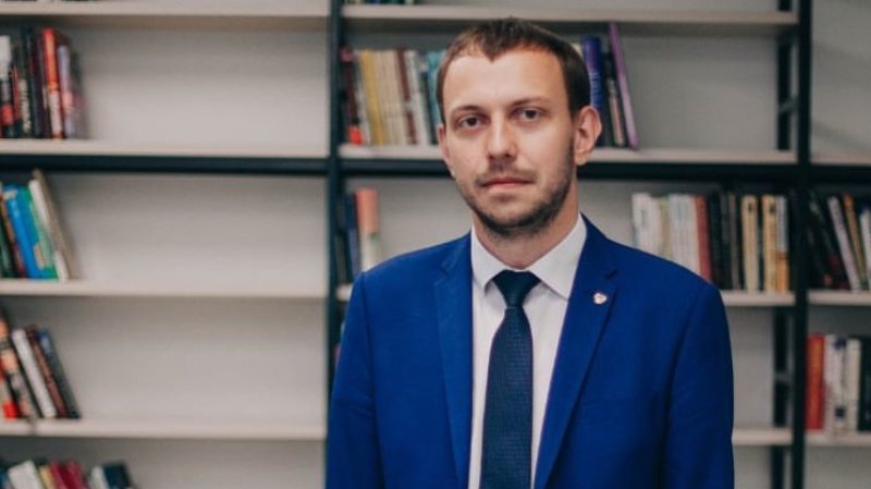 Антон Бредихин