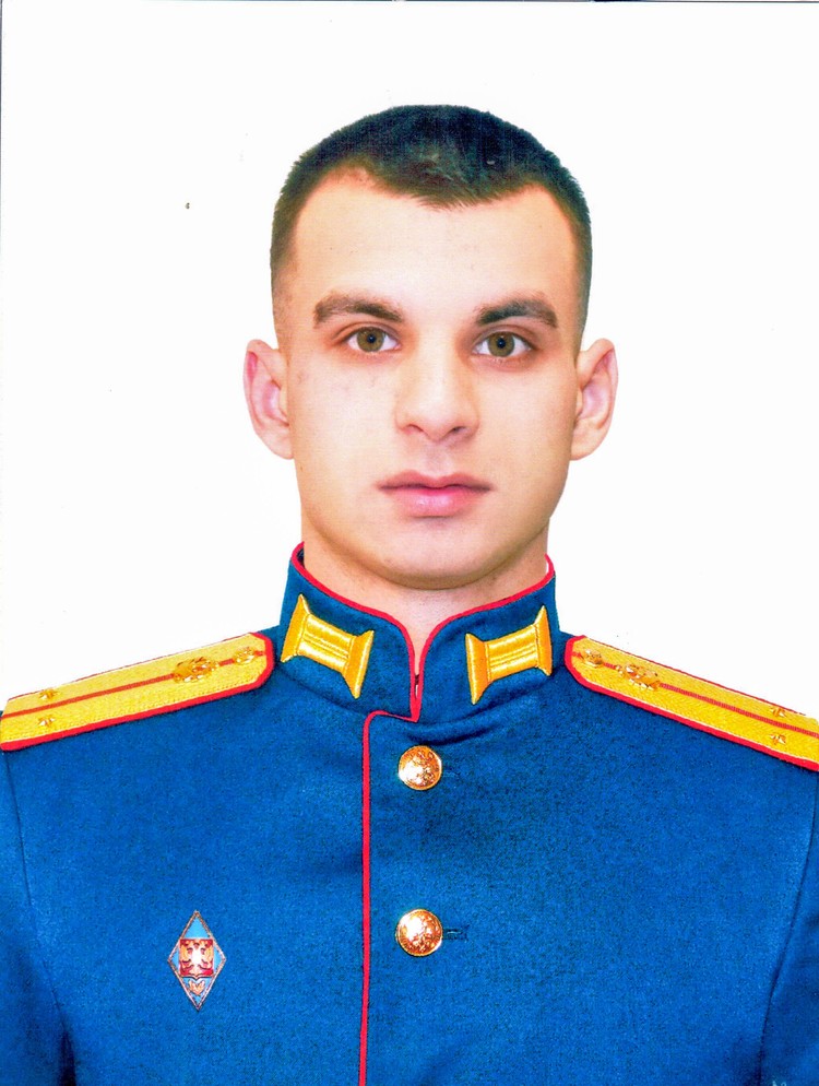 Антон Левин