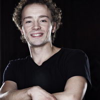 Антон Плоом