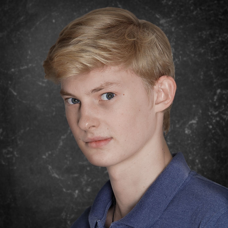 Антон Рогачев