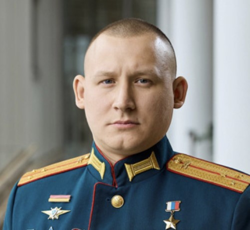 Антон Старостин