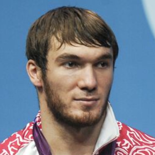 Апти Аухадов