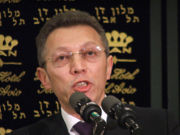 Аркадий Гайдамак