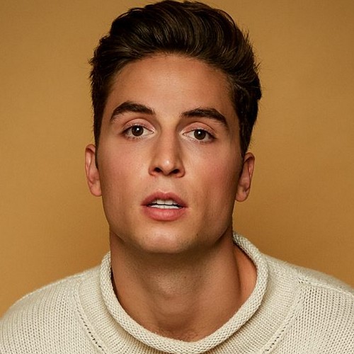 Бенито Скиннер