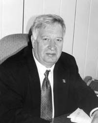 Борис Леонов