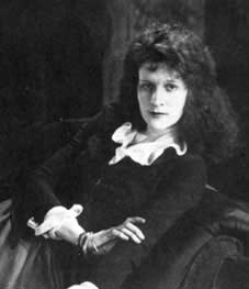 Кэрол Демпстер