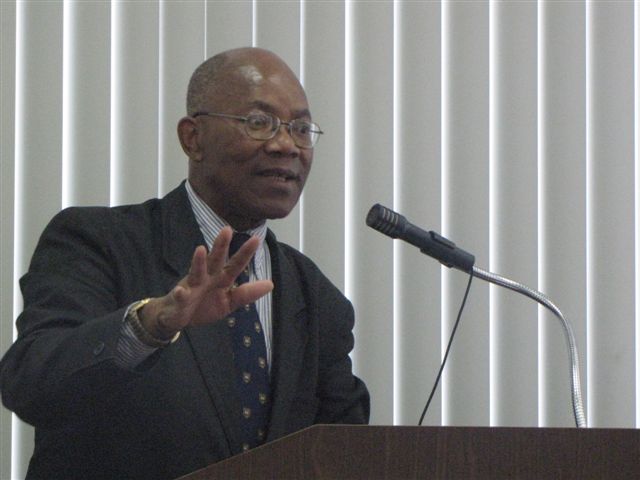 Кристофер Осакве