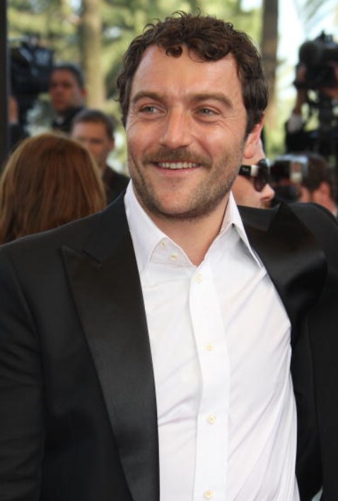 Дени Меноше