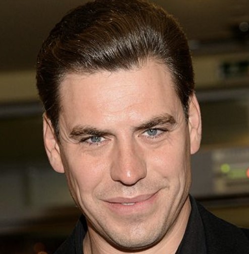 Дмитрий Дюжев