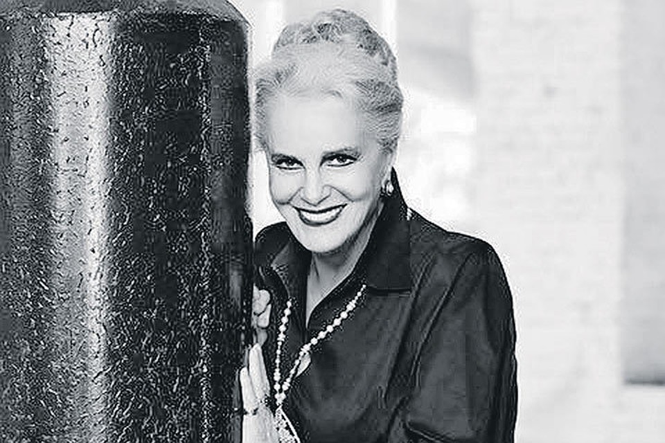 Элина Быстрицкая