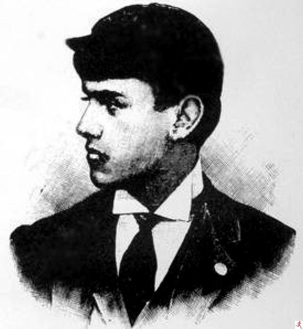 Эллери Кларк