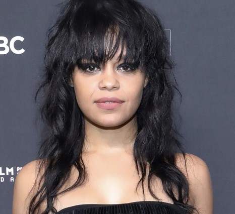 Фефе Добсон