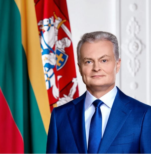 Гитанас Науседа