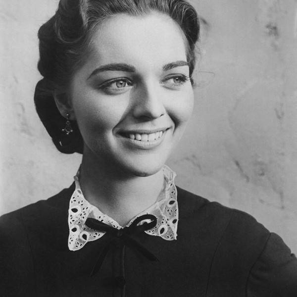 Джоан Уэлдон