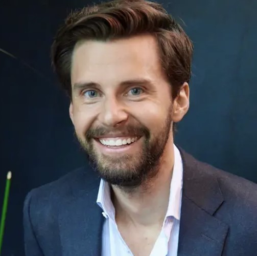 Джастин Маклеод