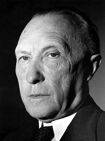 Конрад Аденауэр