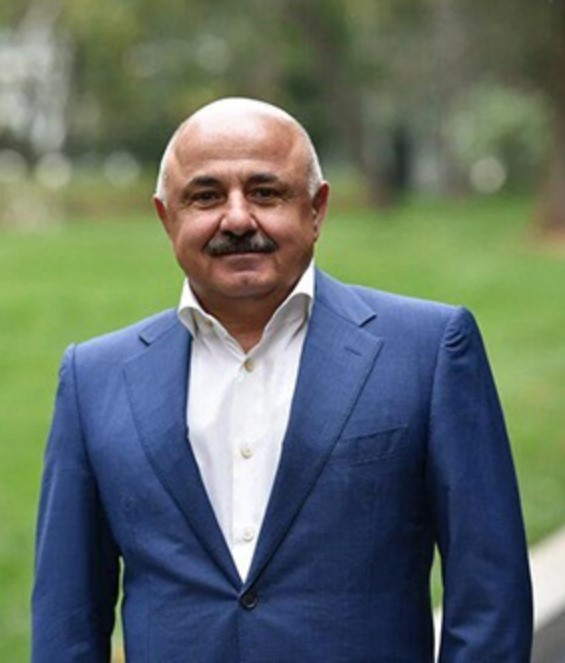 Константин Ишханян