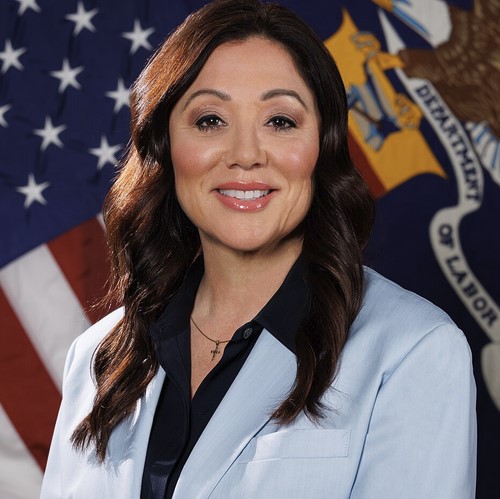 Лори Чавес-Деремер