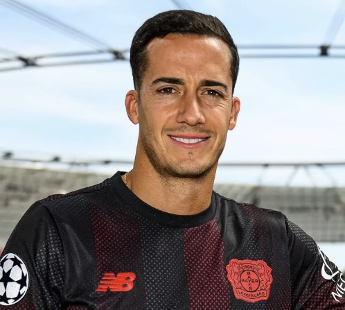 Лукас  Васкес