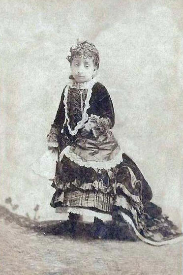 Люсия Ксарате