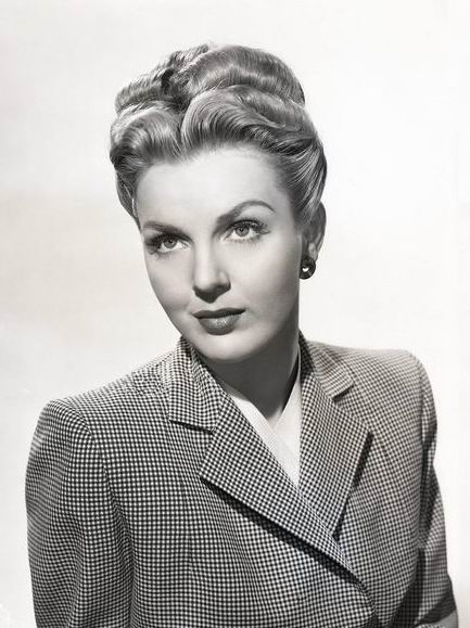 Линн  Меррик