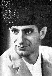 Махмуд Эсамбаев