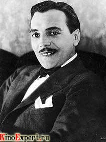 Макс Линдер