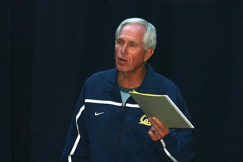 Майкл (Майк) Каванаф Уайт