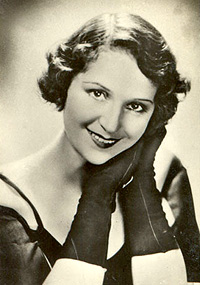 Нора Грегор