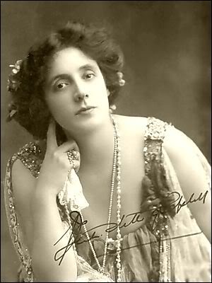 Стелла Кэмпбелл