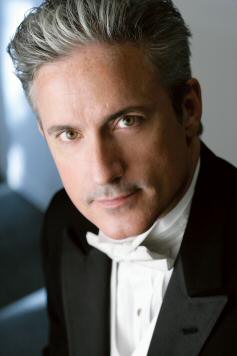 Стивен Байесс