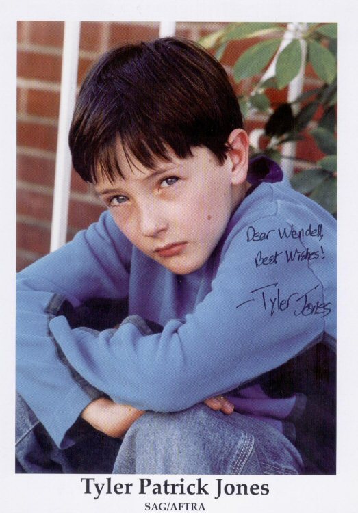 Тайлер Патрик Джонс