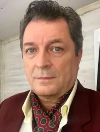 Валерий Новиков