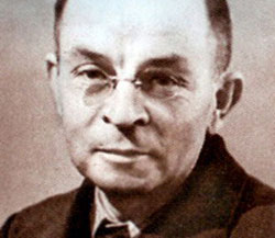 Виктор Петров