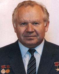 Виктор Савельев